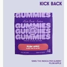 Photograph of product: Revolution Plum Apple 100mg Oui'd Gummies