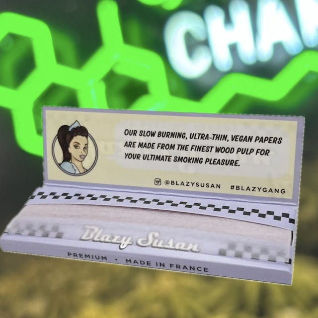 Photograph of product: Blazy Susan Rolling Papers - Cones