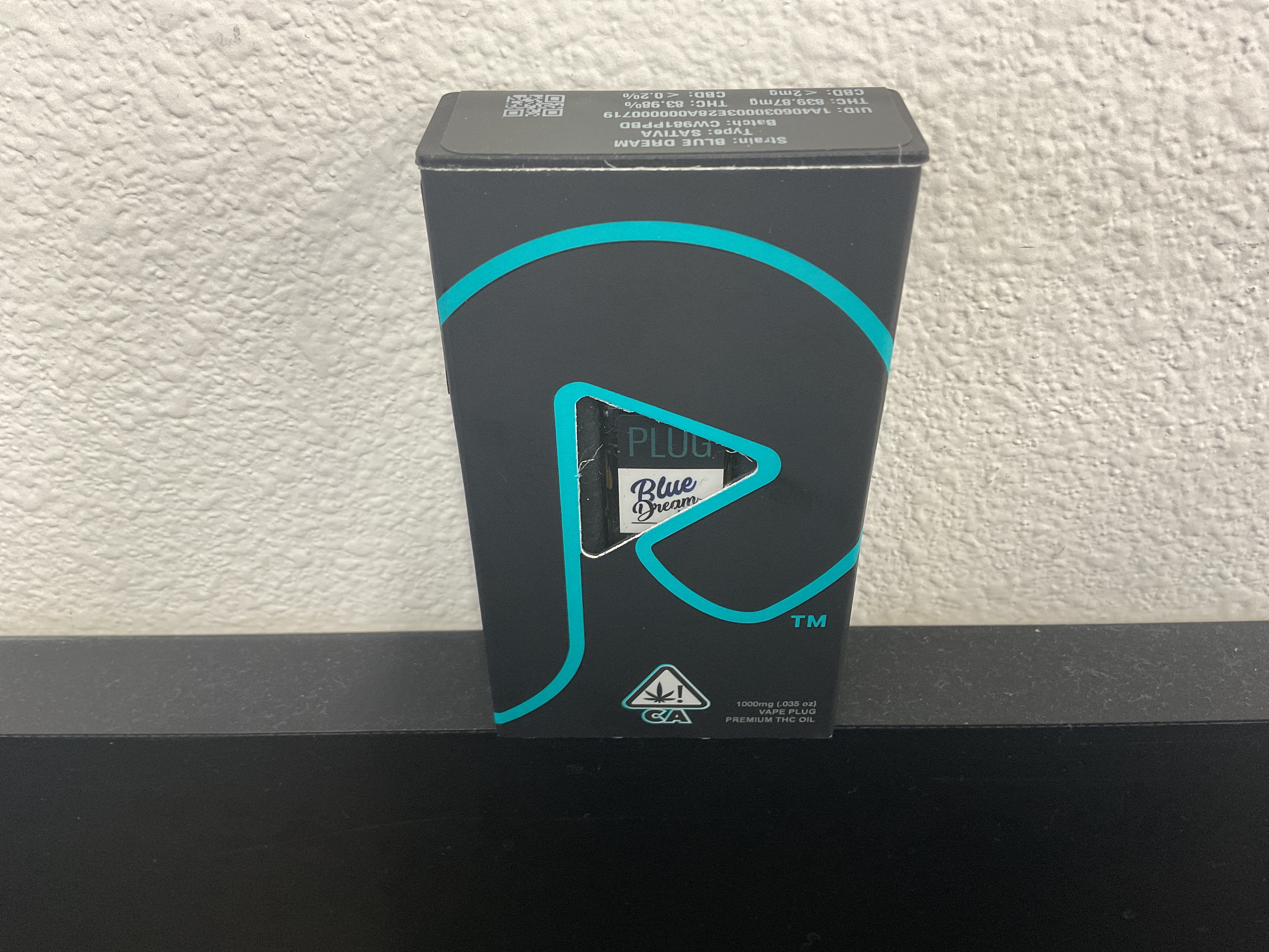 Photograph of product: PLUG PLAY - VAPE (DISTILLATE) - - Oui'd - BLUE DREAM