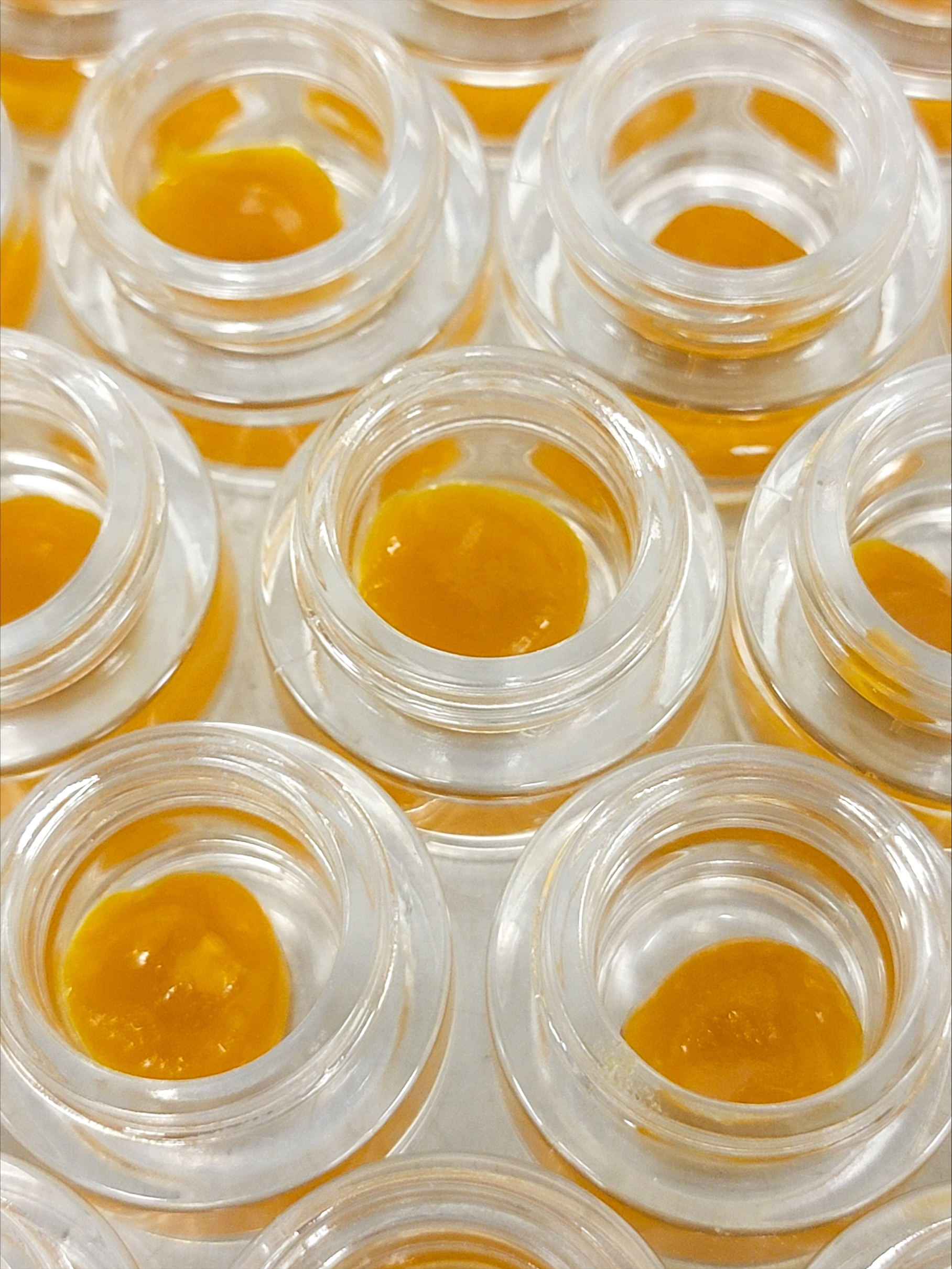 Photograph of product: Queen Mandarin Badder (1g)