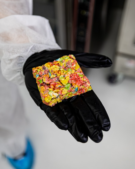 Photograph of product: Rainbow Cloud Bar | Cereal Bar | 1pk/10mg