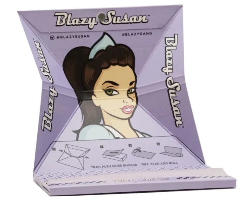 Photograph of product: Blazy Susan Purple Papers Deluxe Rolling Kit King Size