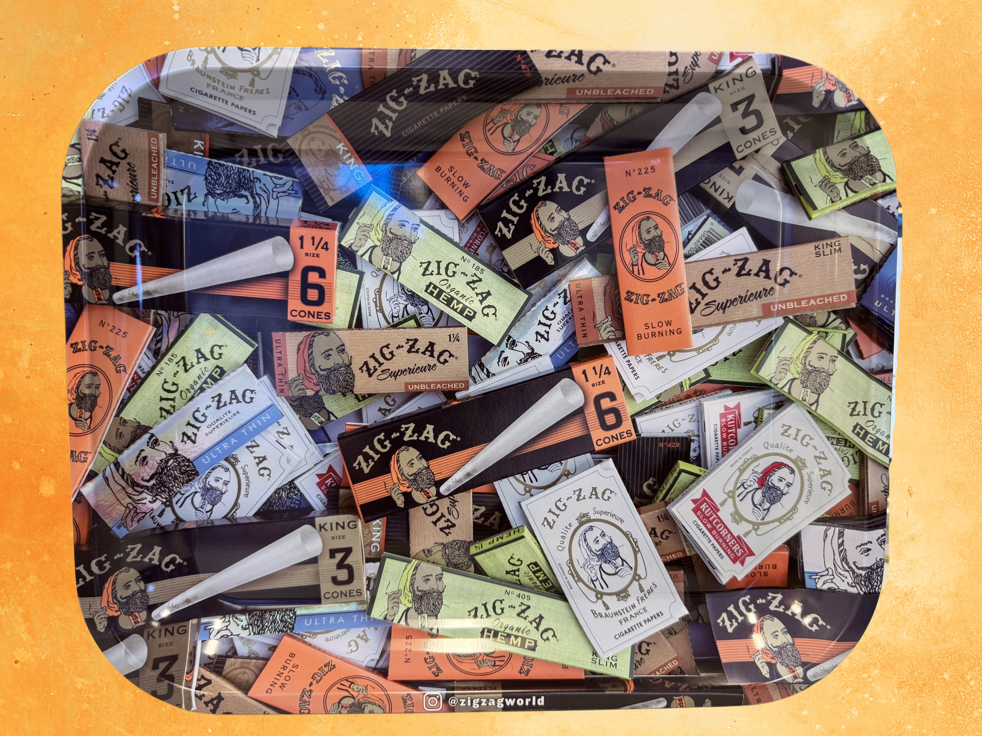 Photograph of product: ZIG-ZAG Rolling Tray: Paper Mix