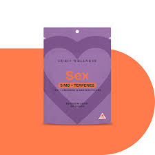 Photograph of product: Curio 5mg Sex Bedroom Berry Terpene Infused Chews - 100mg