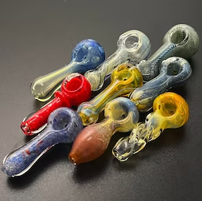 Photograph of product: Pipes - Assorted ($15)