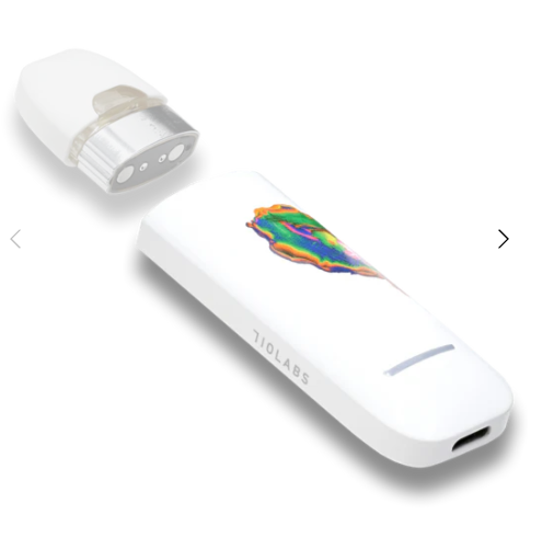 Photograph of product: 710 Battery | Pod | White Oil