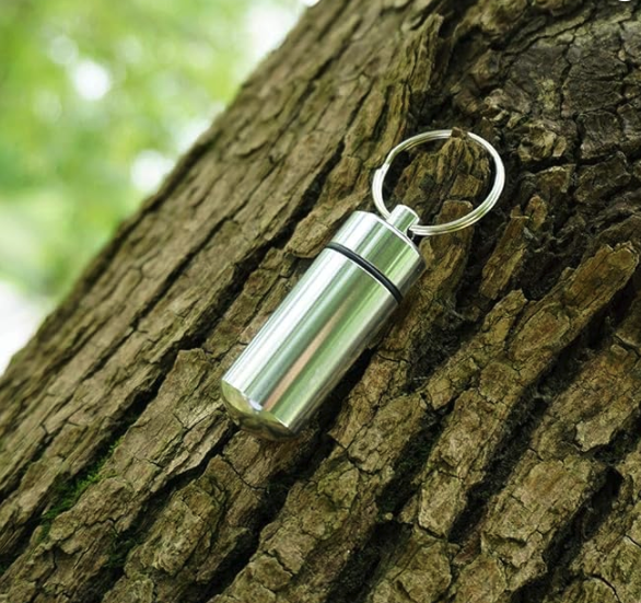 Photograph of product: Highway Keychain w/ Stash It Highway