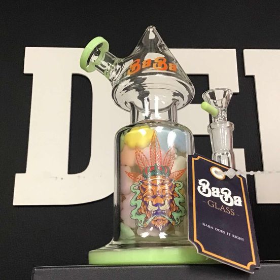 Photograph of product: BABA 7.8in Donut bong - 