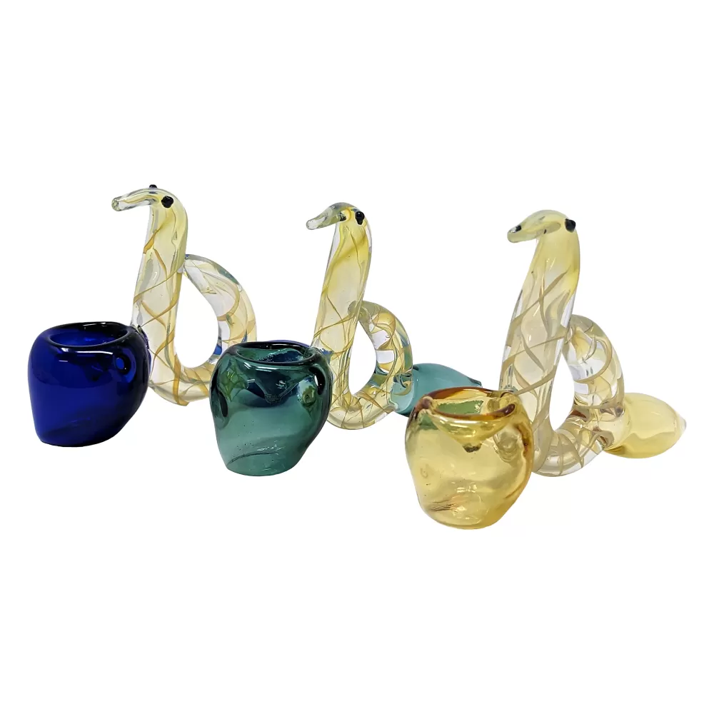 Photograph of product: 4" Color Tube Bird Hand Pipe