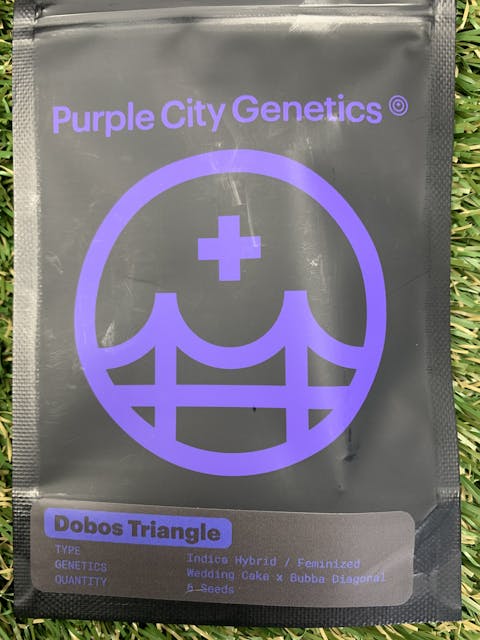 Photograph of product: DOBOS TRIANGLE 6PK FEMINIZED SEEDS - 