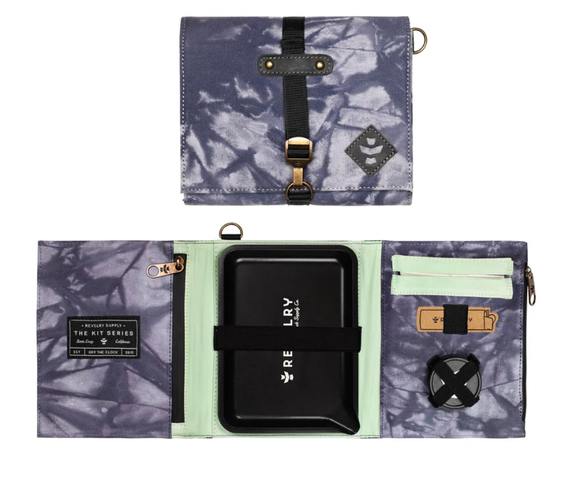 Photograph of product: Rolling Kit Tri-Fold - Tie Dye - Revelry