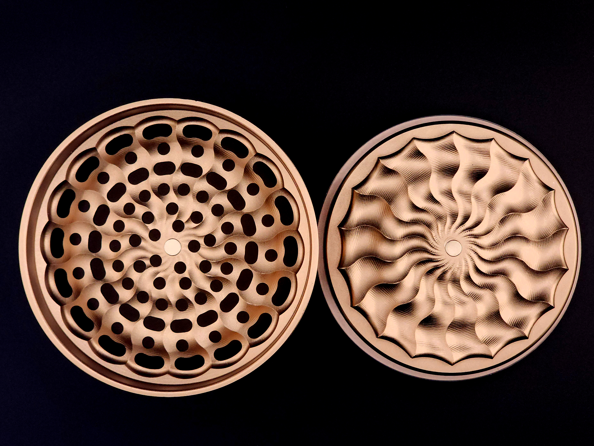 Photograph of product: Saturn Grinder - Large