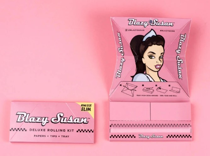 Photograph of product: Pink | King Size Deluxe Rolling Kit | 32 pack