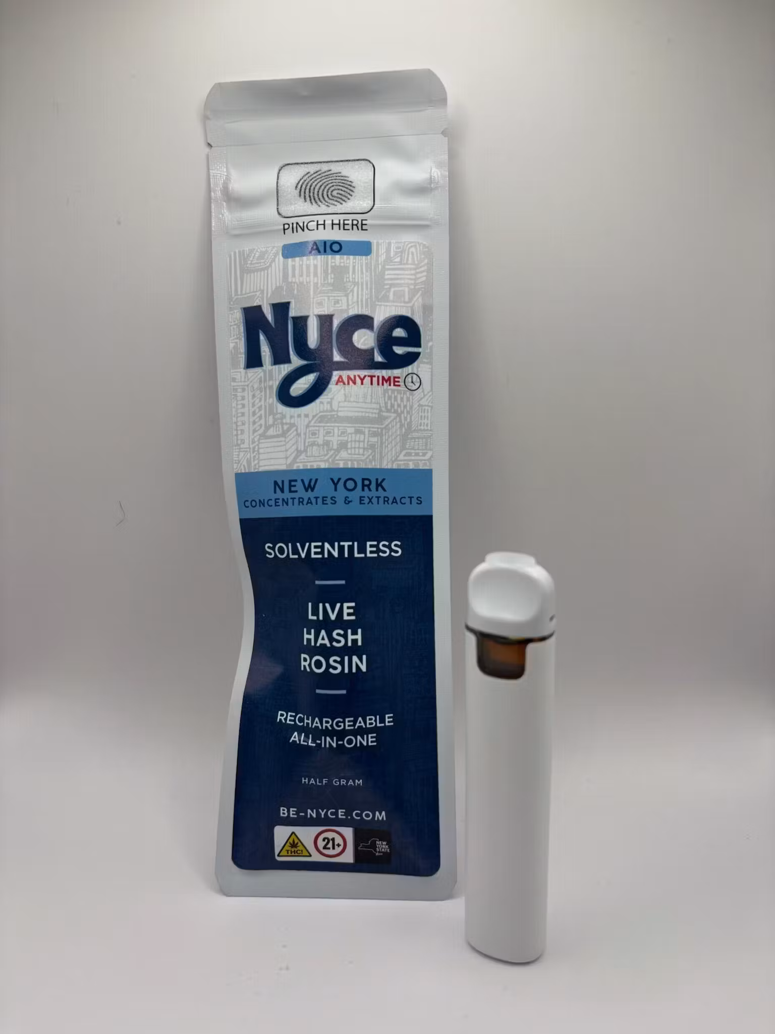 Photograph of product: Nyce - Donutz - Live au chocolat Rosin Rechargeable Vape - 0.5g