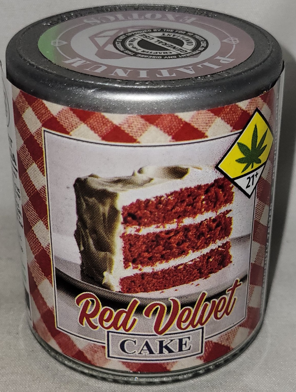 Photograph of product: Red Velvet Cake | 3.5g