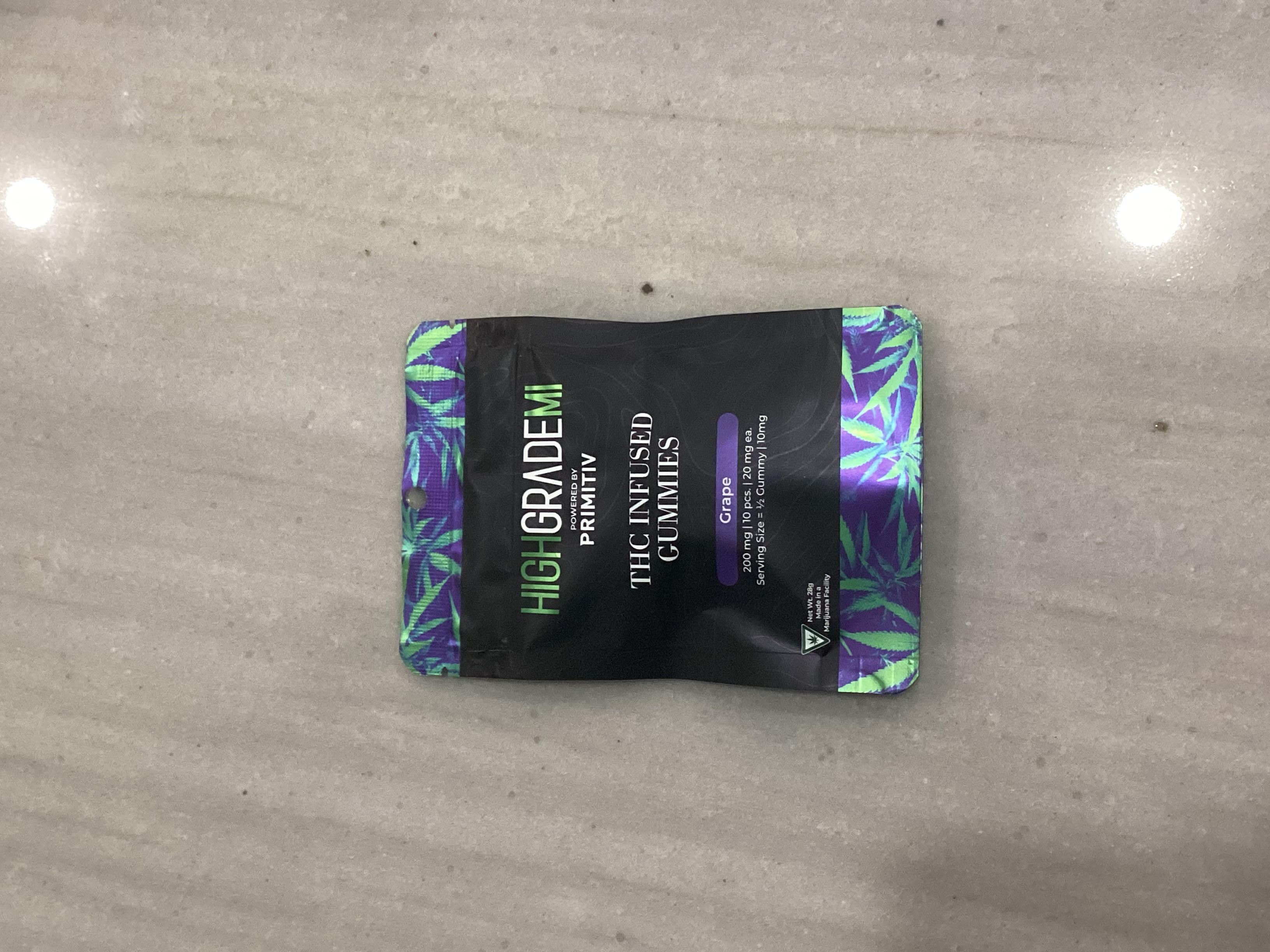 Photograph of product: HIGH GRADE MI | GUMMIES | 200MG | GRAPE