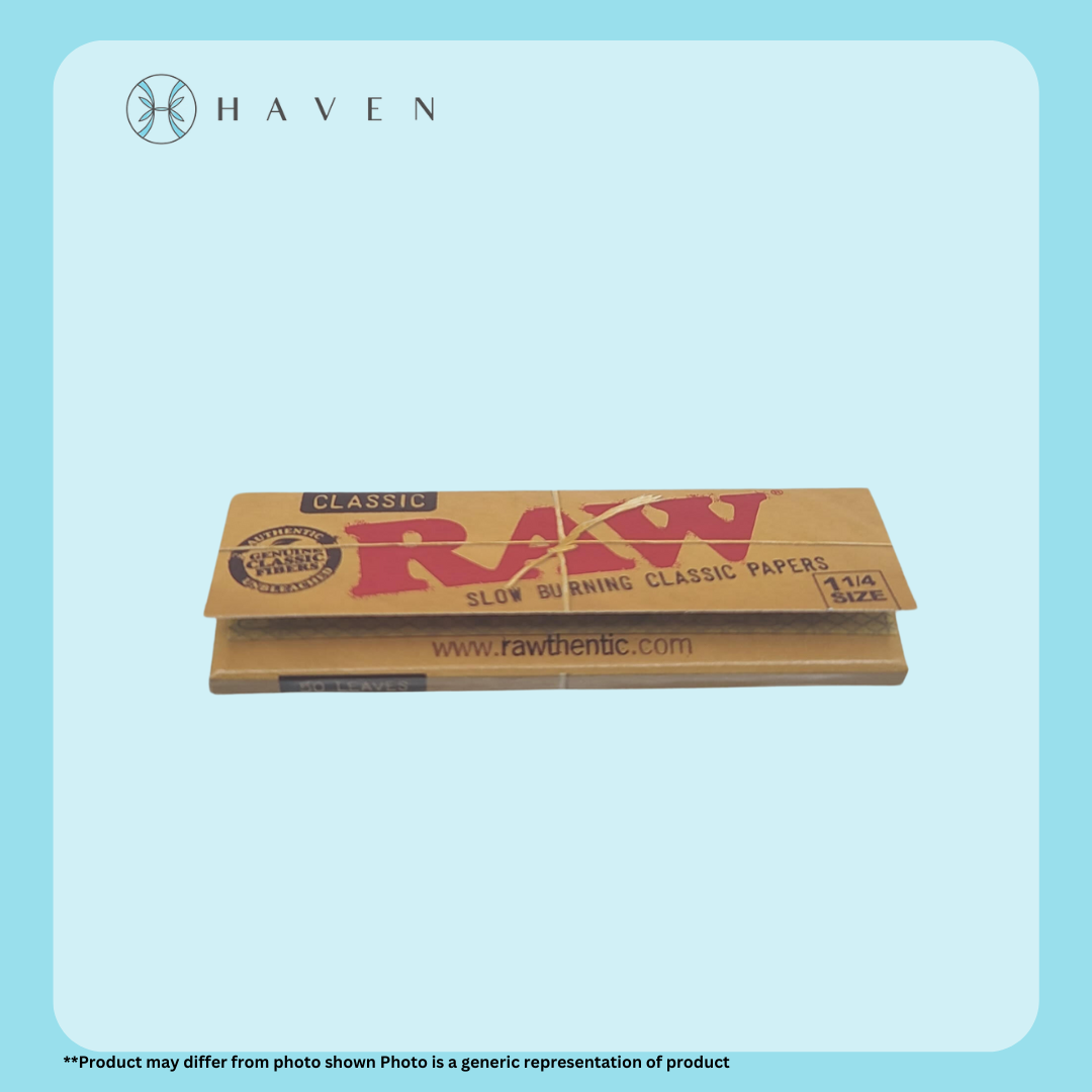 Photograph of product: RAW Classic 1 1/4 Rolling Papers