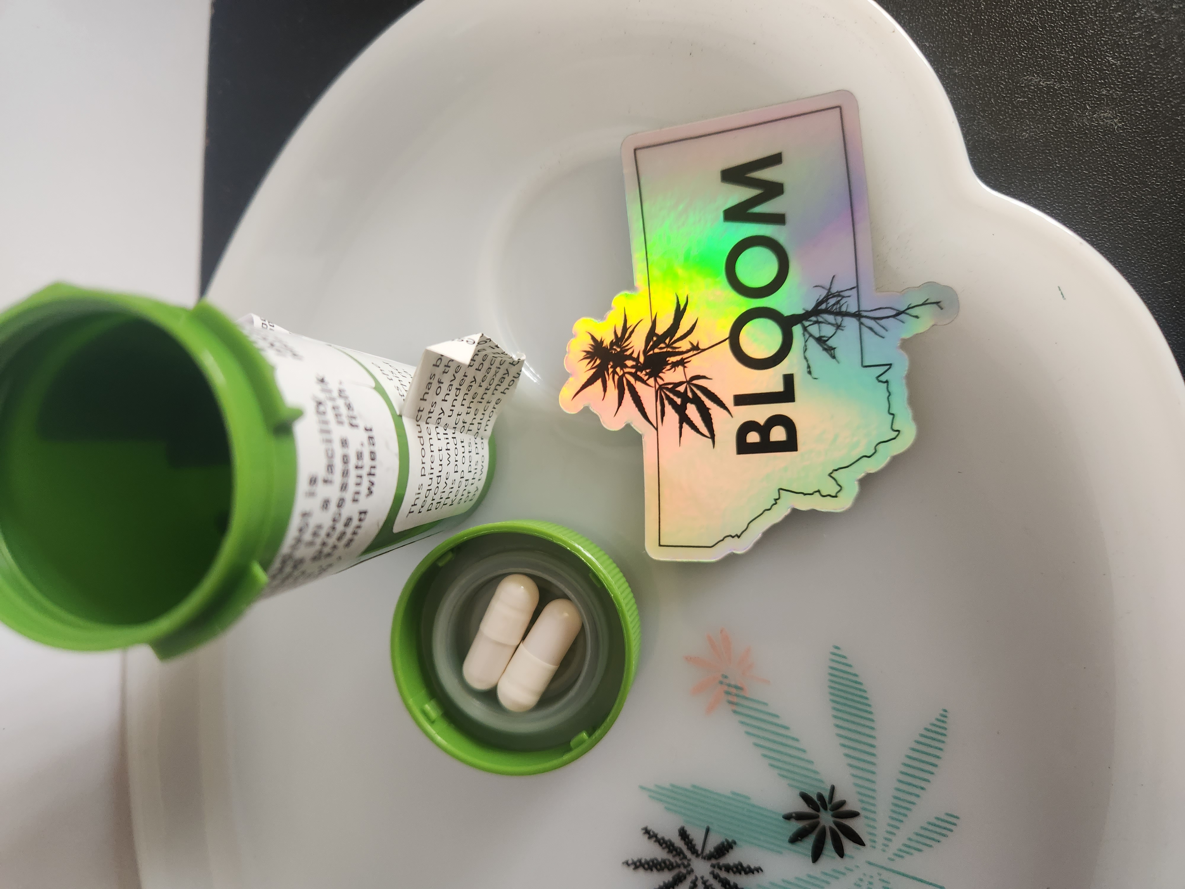 Photograph of product: TH-oui Capsules 07 $20