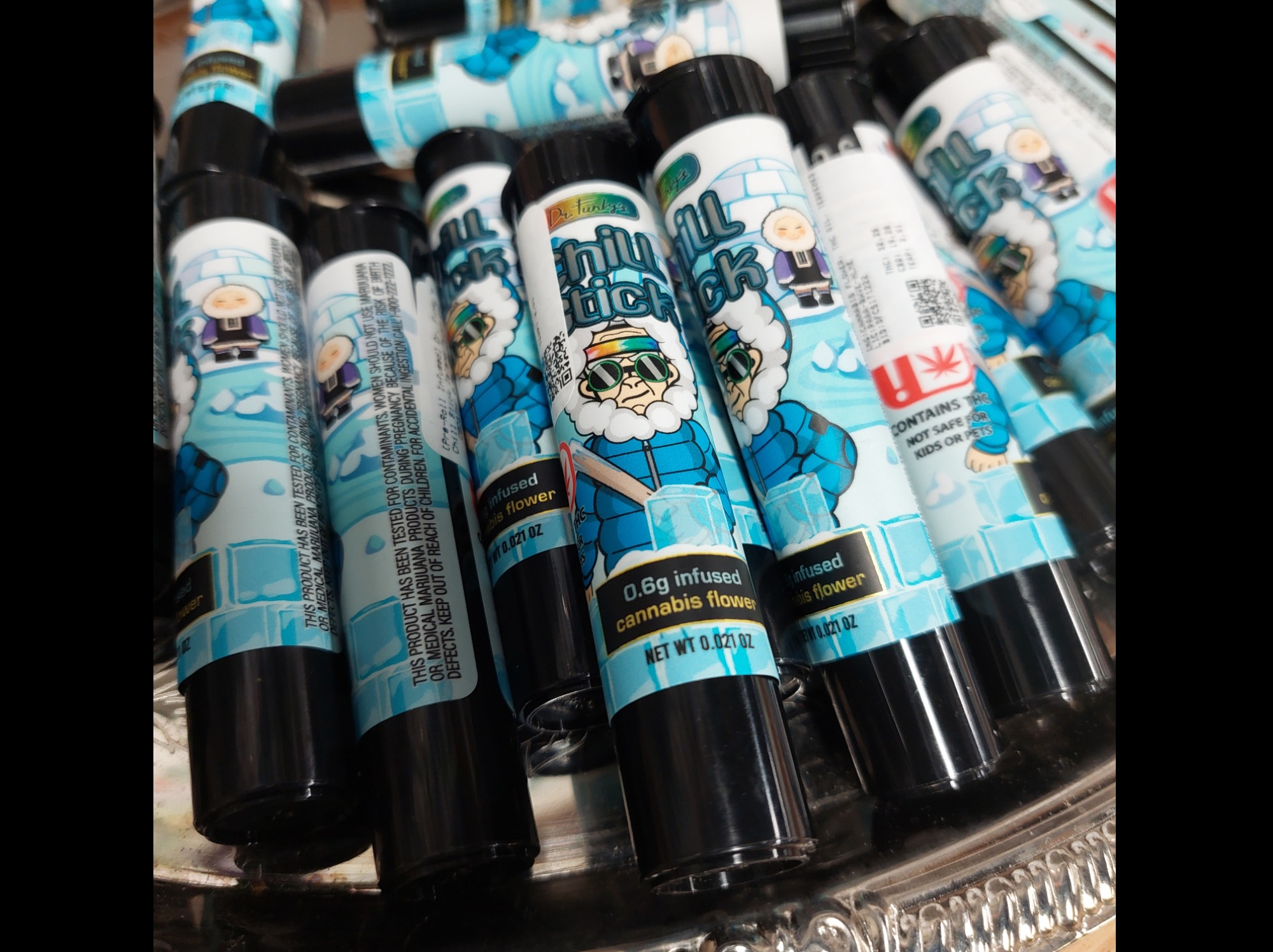 Photograph of product: PRE ROLL DF GOLDEN PINEAPPLE CHILL STICK INFUSED