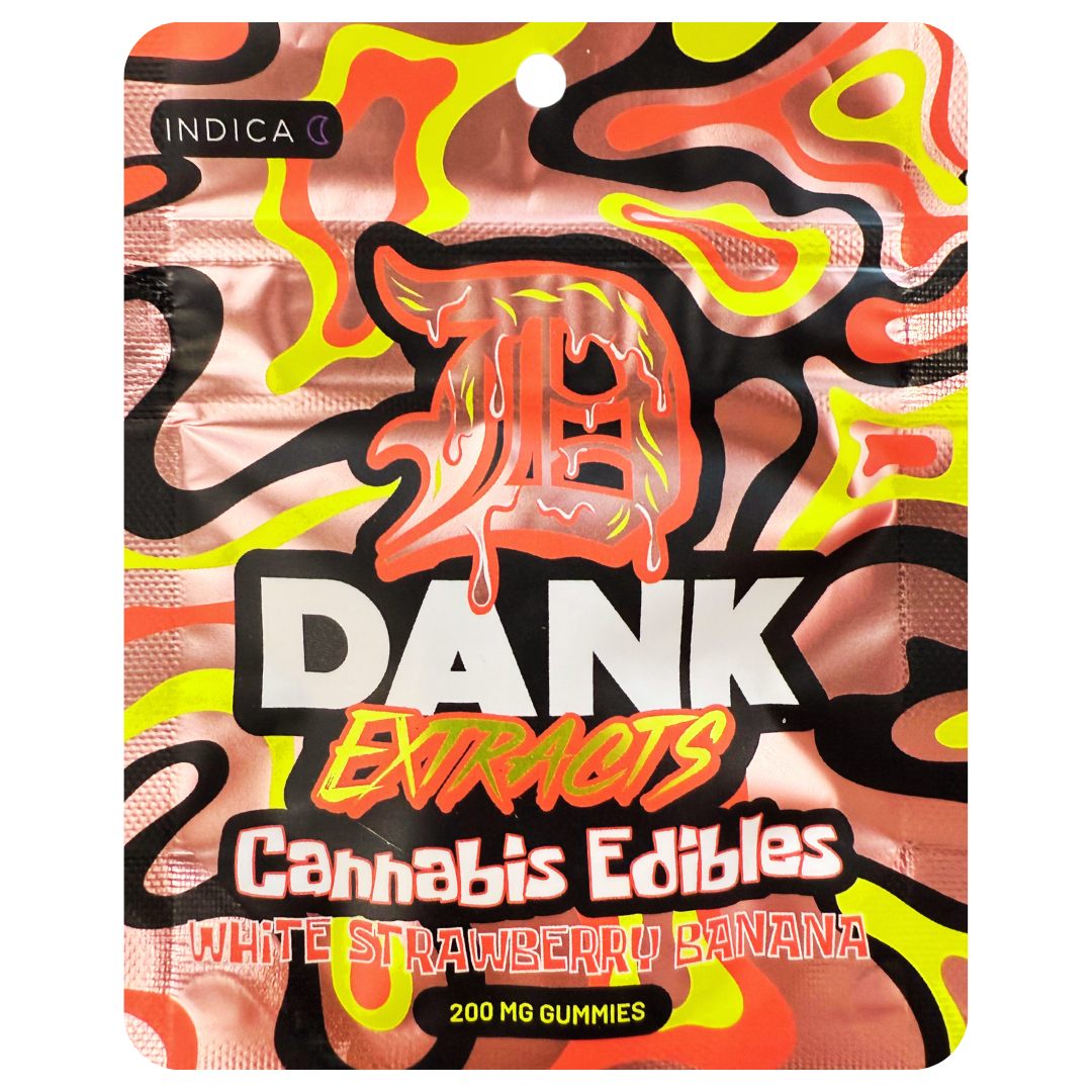 Photograph of product: Dank Extracts - 200MG Gummies - Strawnana