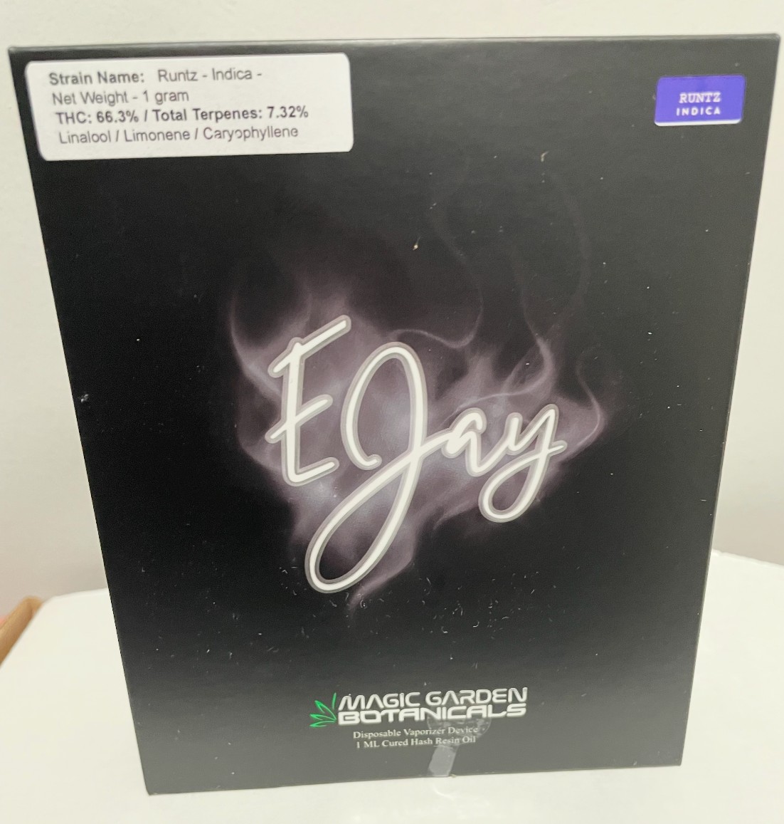 Photograph of product: Magic Garden | EJay | Runtz | au chocolat Resin Oil Vape