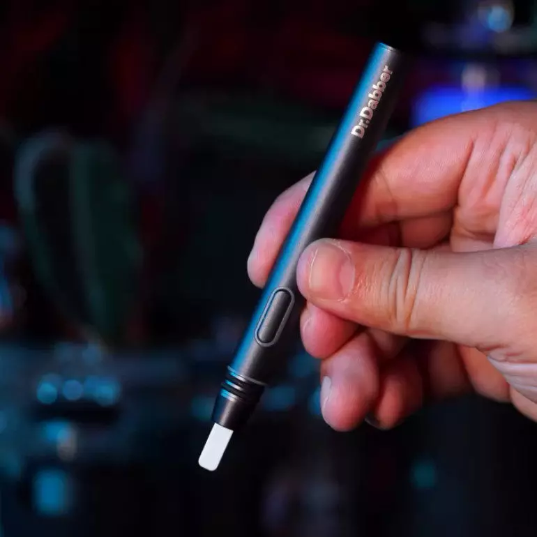 Photograph of product: Dr. Dabber DROP Heated Loading Tool