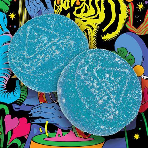 Photograph of product: Microdose 10:1 CBD:TH-oui Blue Raz Pineapple Gummies 20pk
