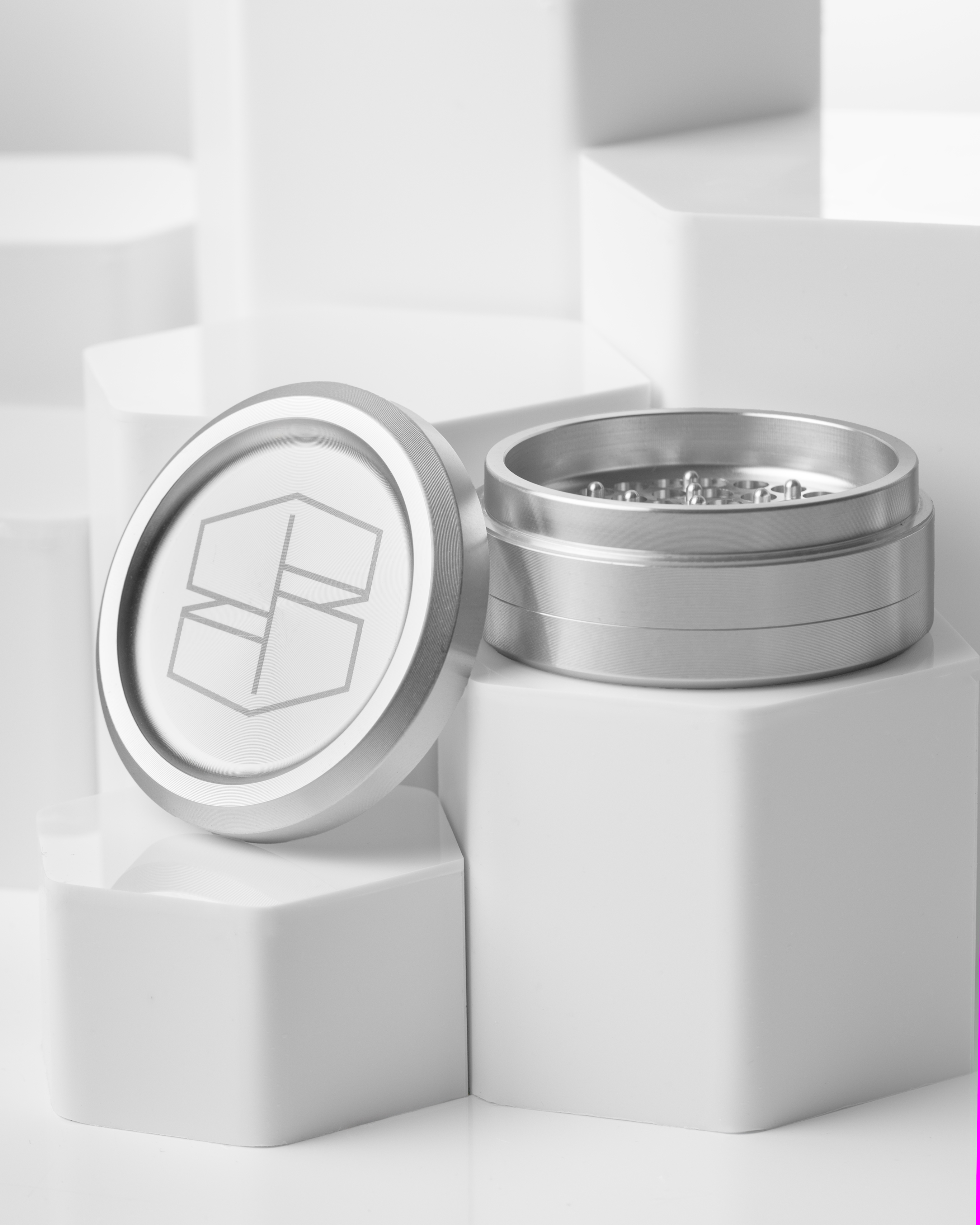 Photograph of product: Slim Grynder 3 pc - Silver