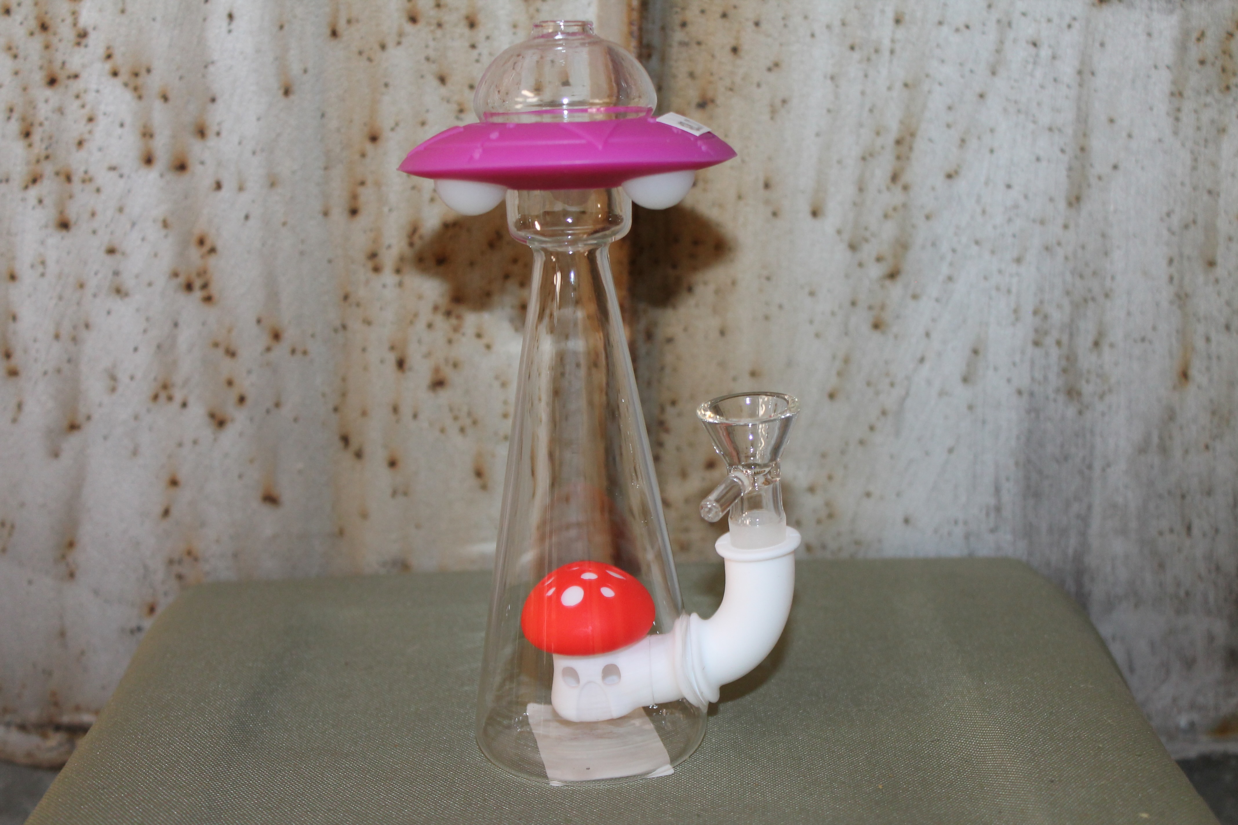 Photograph of product: RCD I Silicone Space Ship Pipe