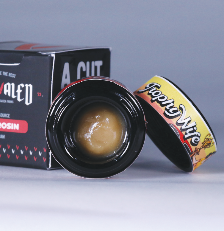 Photograph of product: Unrivaled Solventless | Trophy Wife | 1g Rosin Puck | REC