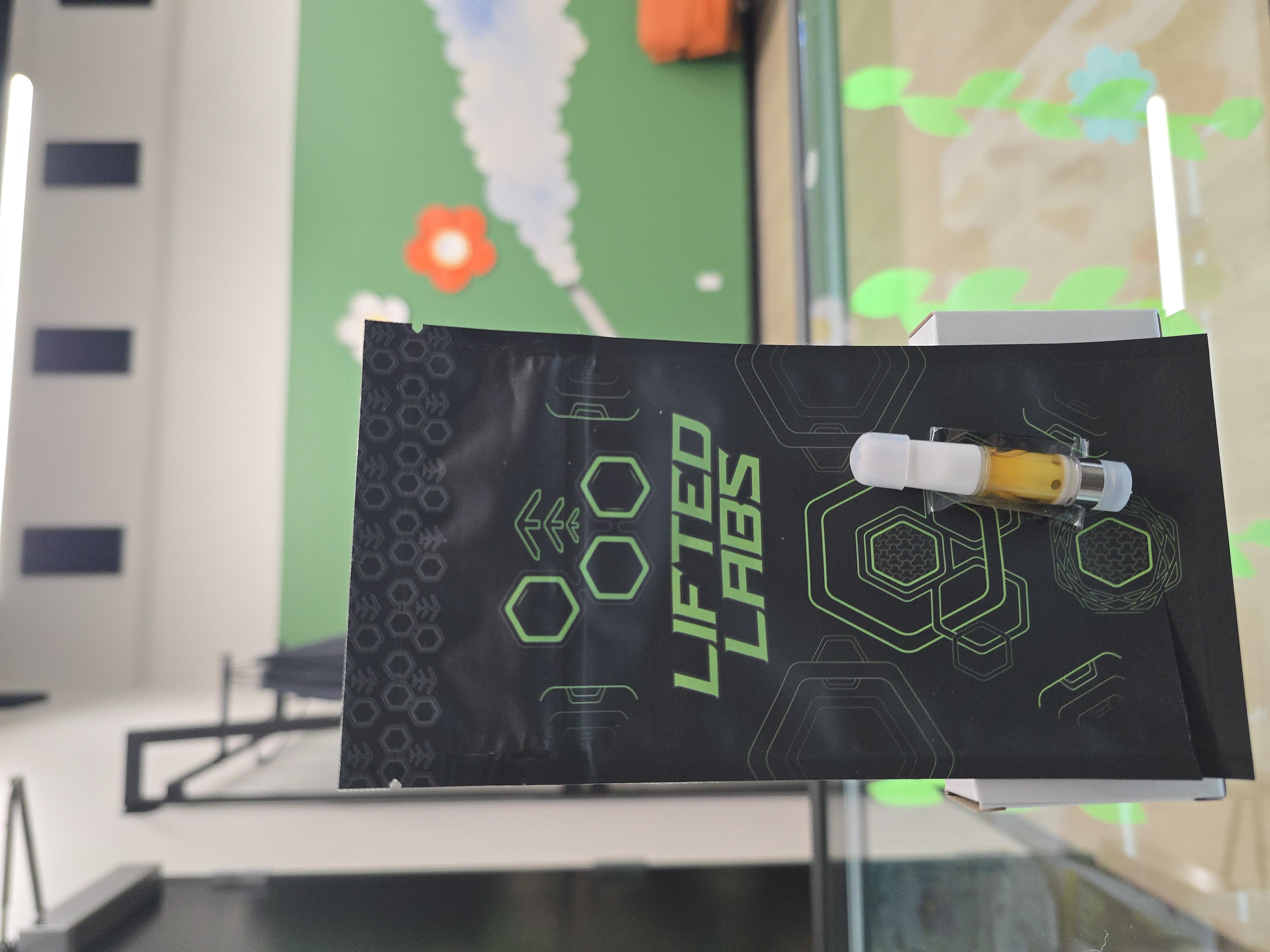 Photograph of product: STRAWBERRY FUMEZ - Live Rosin Vape