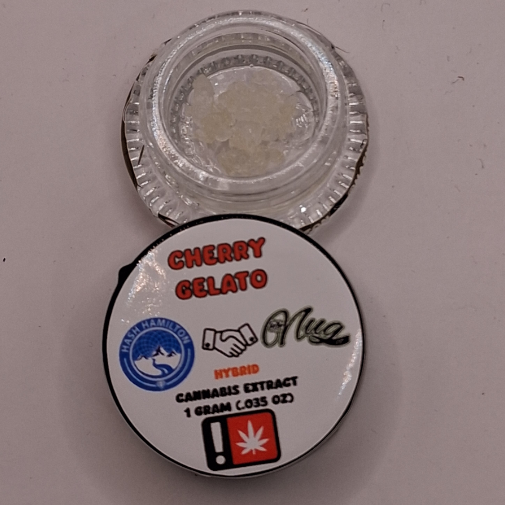Photograph of product: Cherry Gelato Diamonds Dab (au chocolat Hamilton)