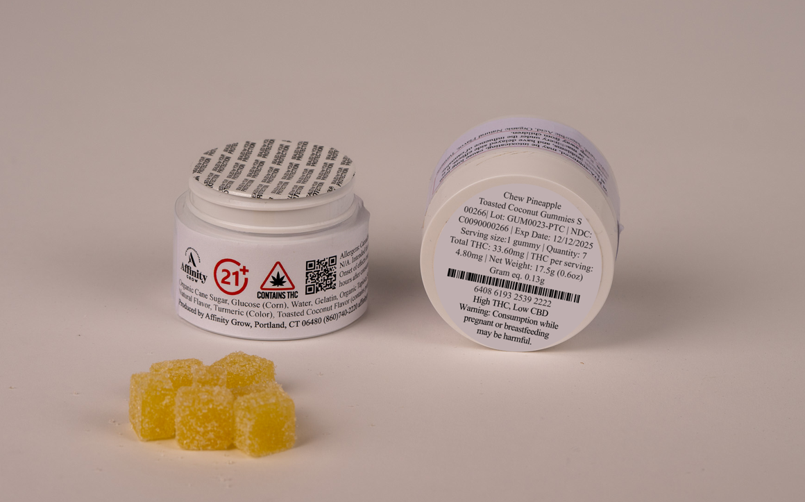 Photograph of product: Pineapple Toasted Coconut | Gummies | 33mg | 00601
