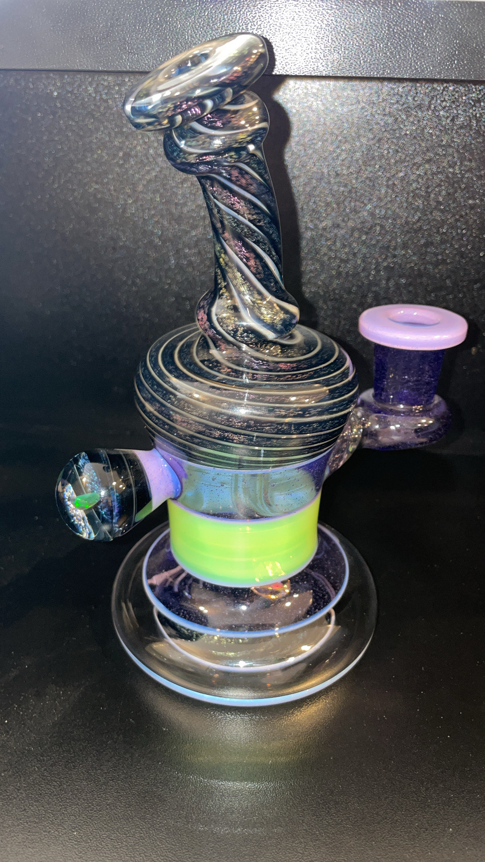 Photograph of product: Dichroic Striped (14mm) Banger Hanger