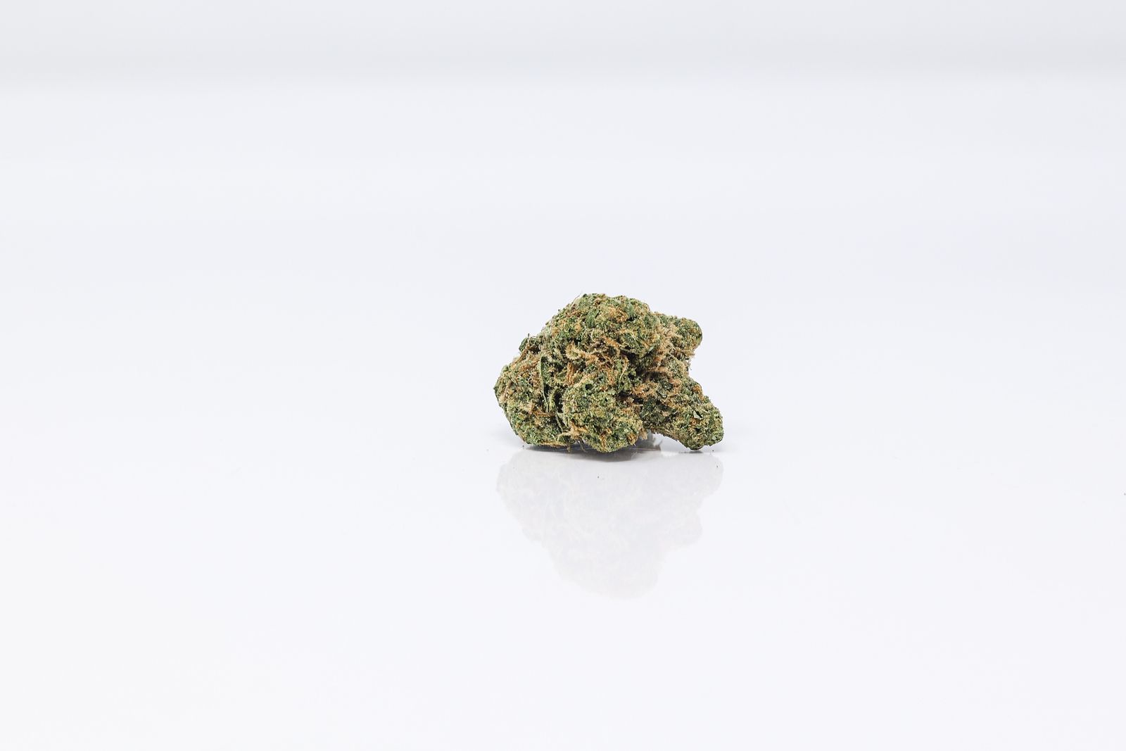 Photograph of product: BOLD | Golden Goat | Flower | 3.5g