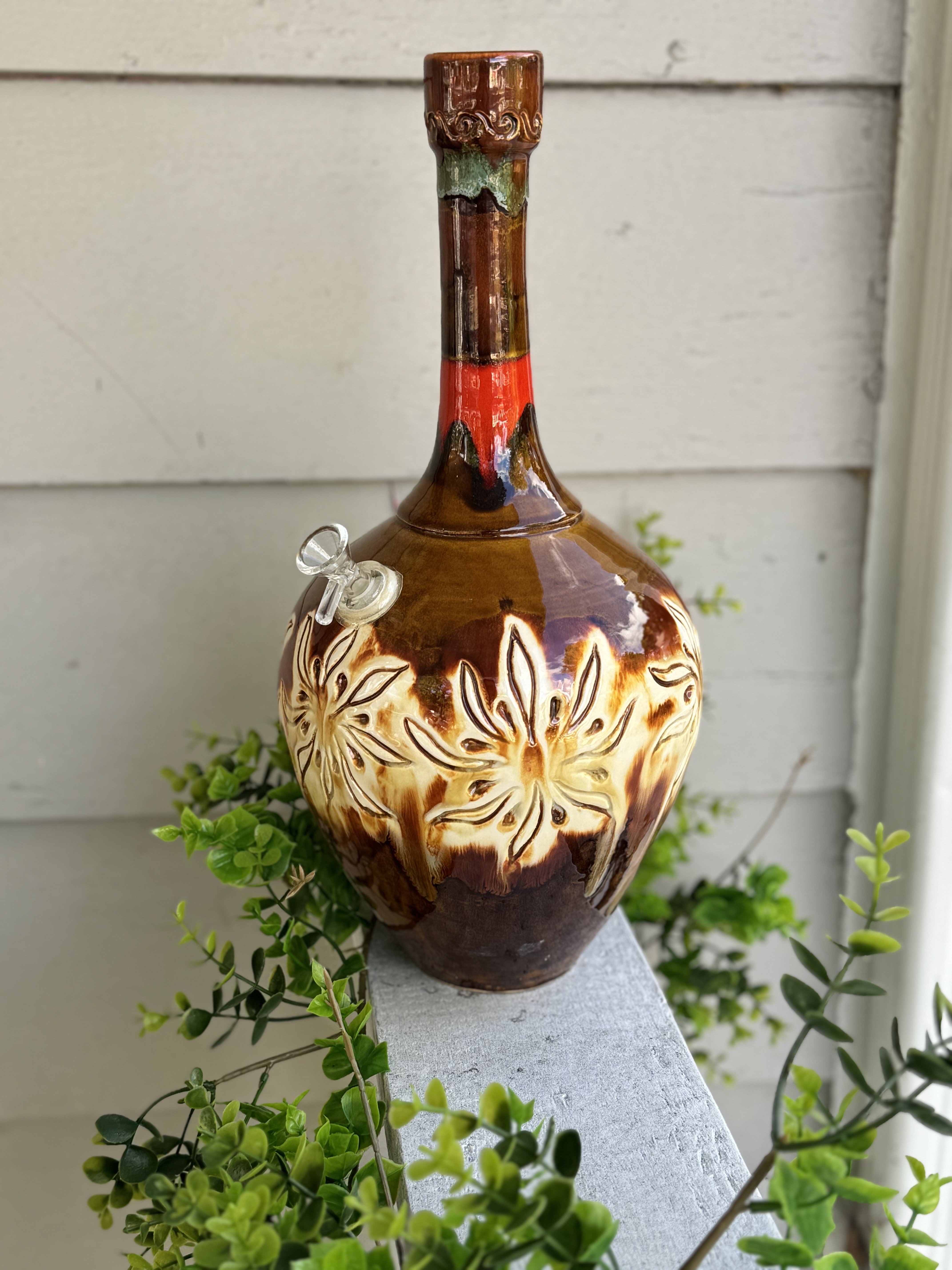 Photograph of product: Timeless Pieces | Extra Large Bong - "Arvin" | MERCHANDISE