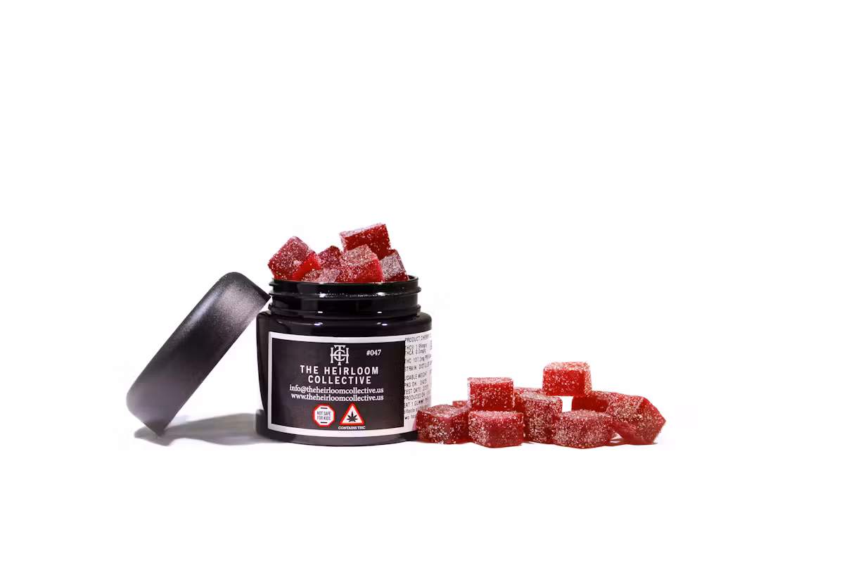 Photograph of product: Cherry Cola Cubes- Gummies 100mg