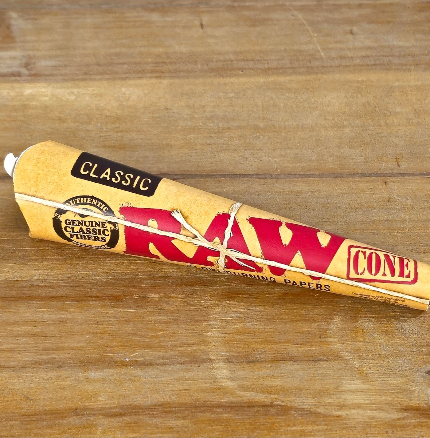 Photograph of product: RAW | 1 1/4 Paper Cones | 7111