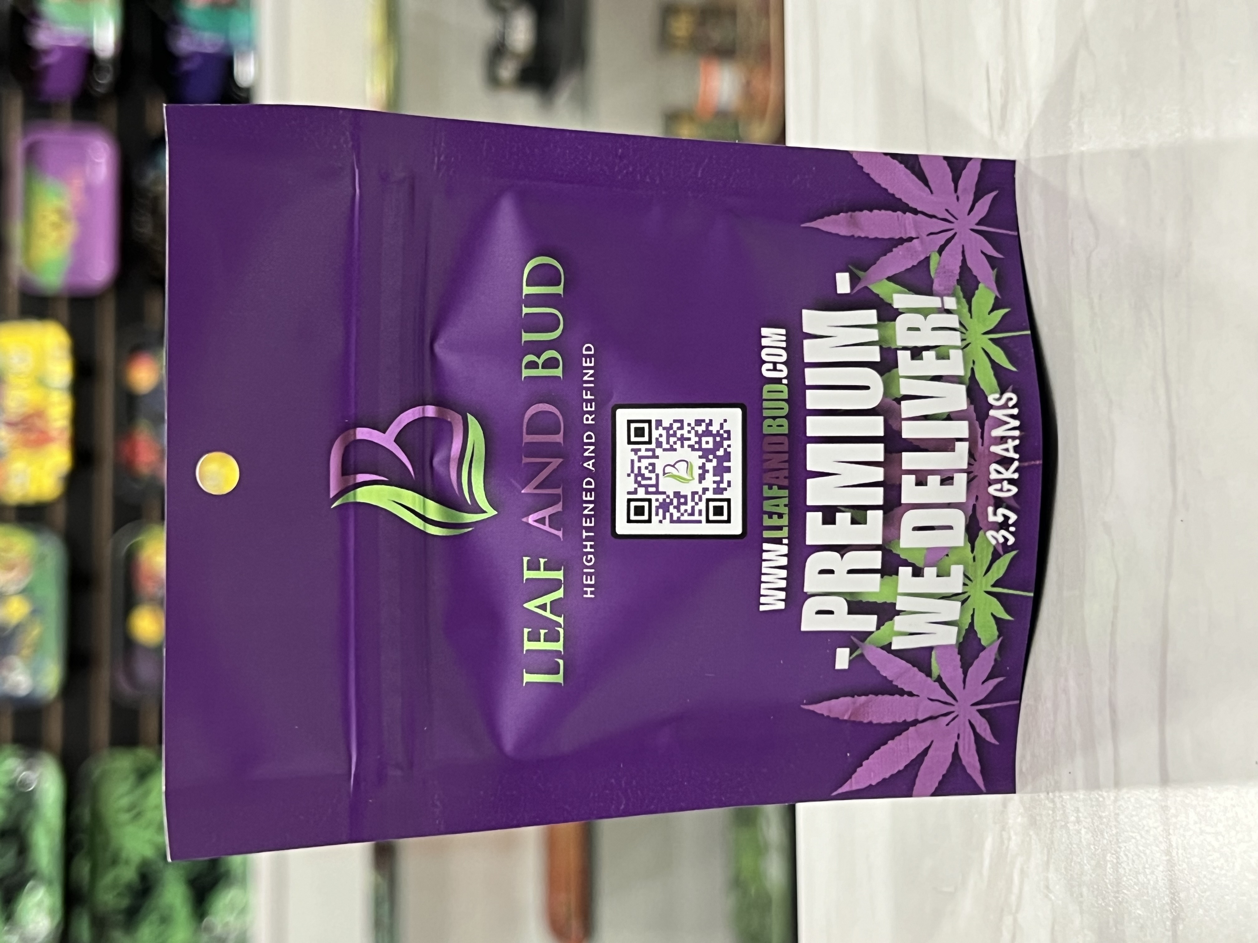 Photograph of product: Pineapple Express L&B Brand - 3.5g