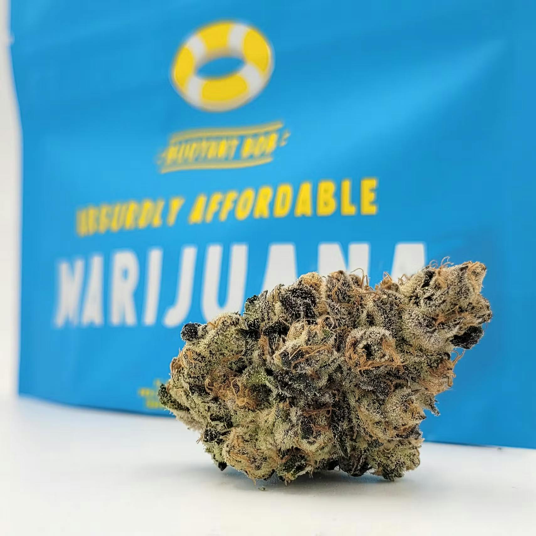 Photograph of product: Bobs - 3.5g Flower - Pineapple Upside Down Cake