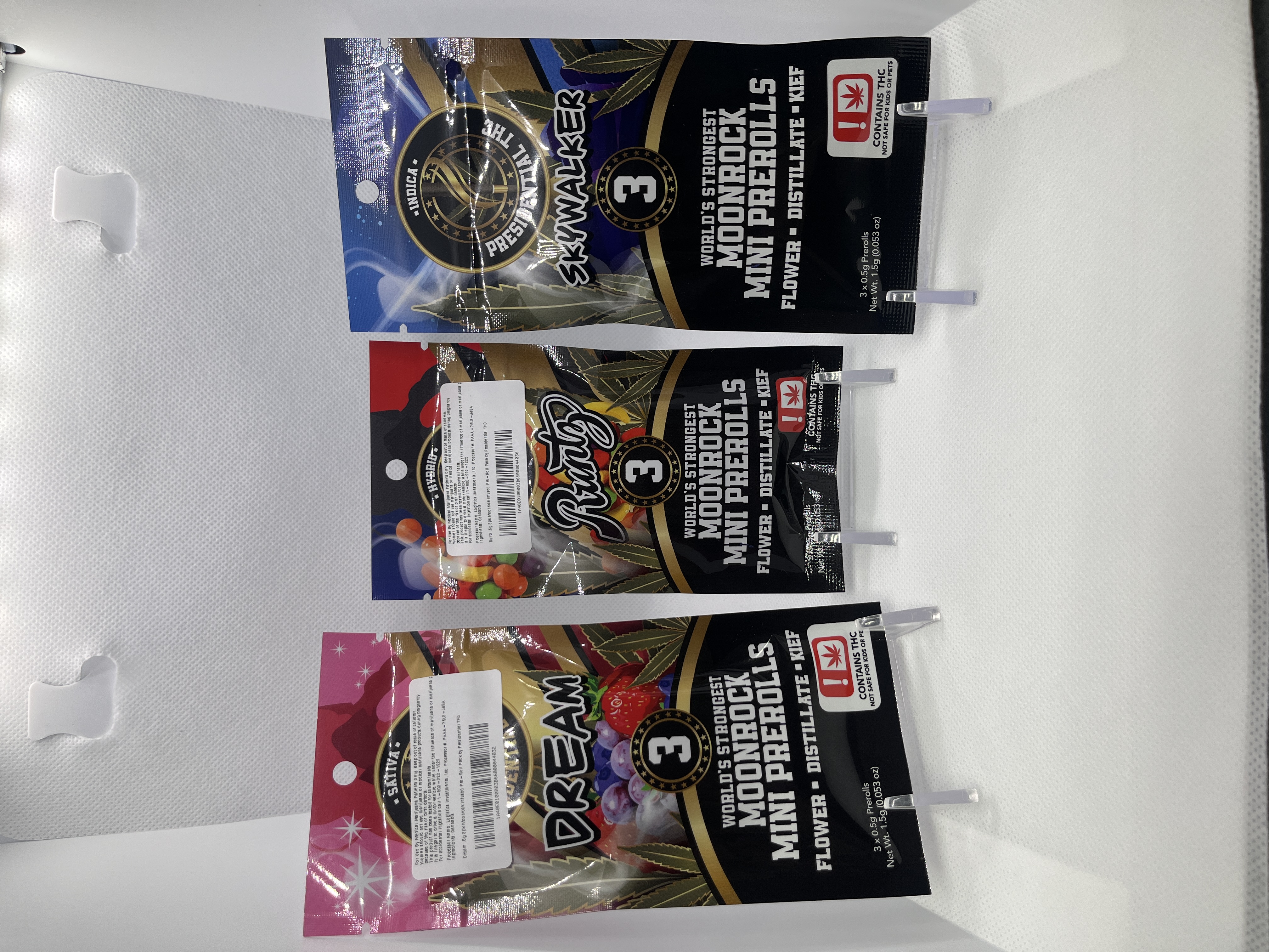 Photograph of product: Dream 3pk Moonrock Infused Pre-Roll Pack by Presidential TH-oui