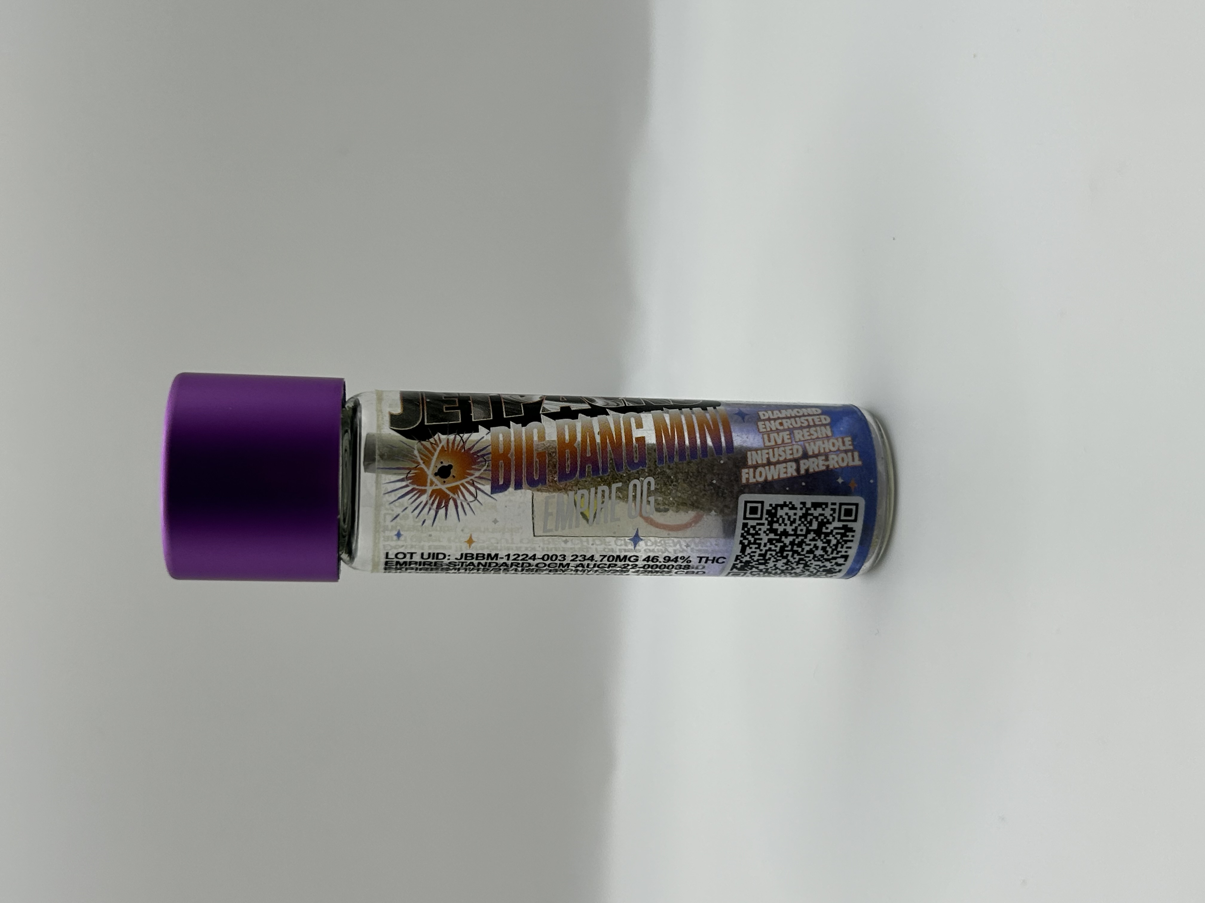 Photograph of product: Jetpacks | Empire OG | Live Resin Infused Mini Preroll