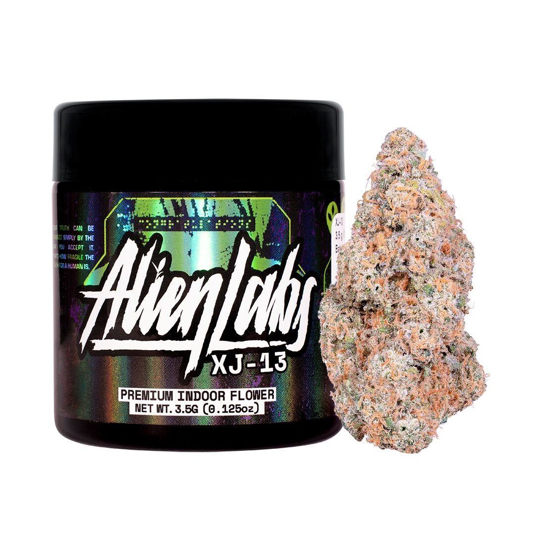 Photograph of product: ALIEN LABS FLOWER - XJ-13 3.5G - 3.5 G