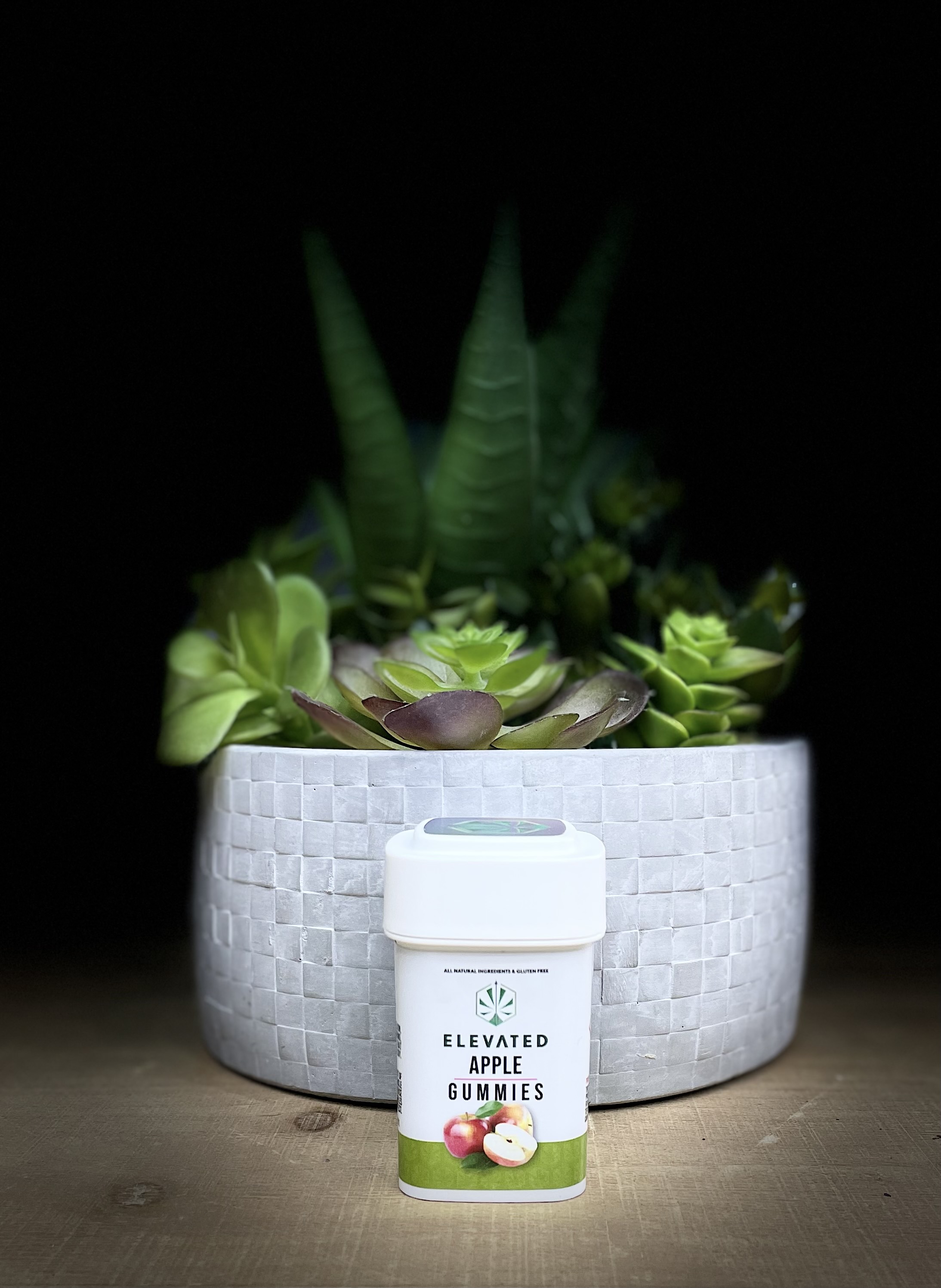 Photograph of product: Elevated | Gummies | Green Apple | 100MG (S)