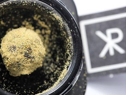 Photograph of product: Kaviar - Oui'd - Moon Rocks