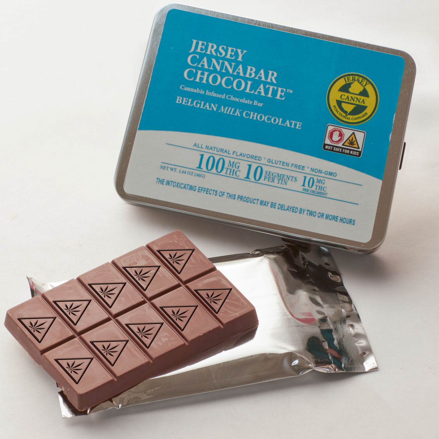 Photograph of product: Inclusion Gourmet - Milk Chocolate Cannabar 100mg