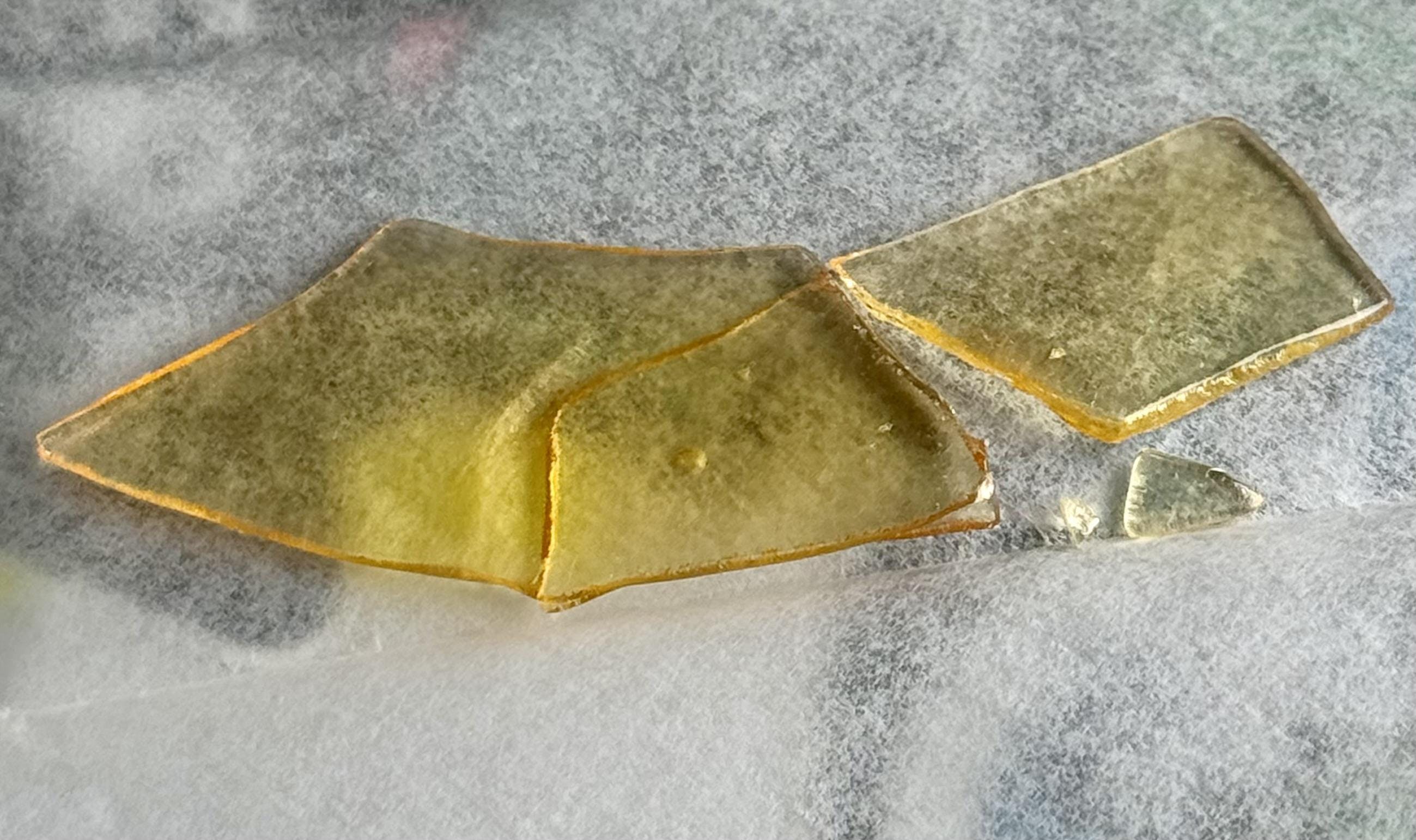 Photograph of product: NEWT BROS - 1g COOLER CAKE AXO SHATTER