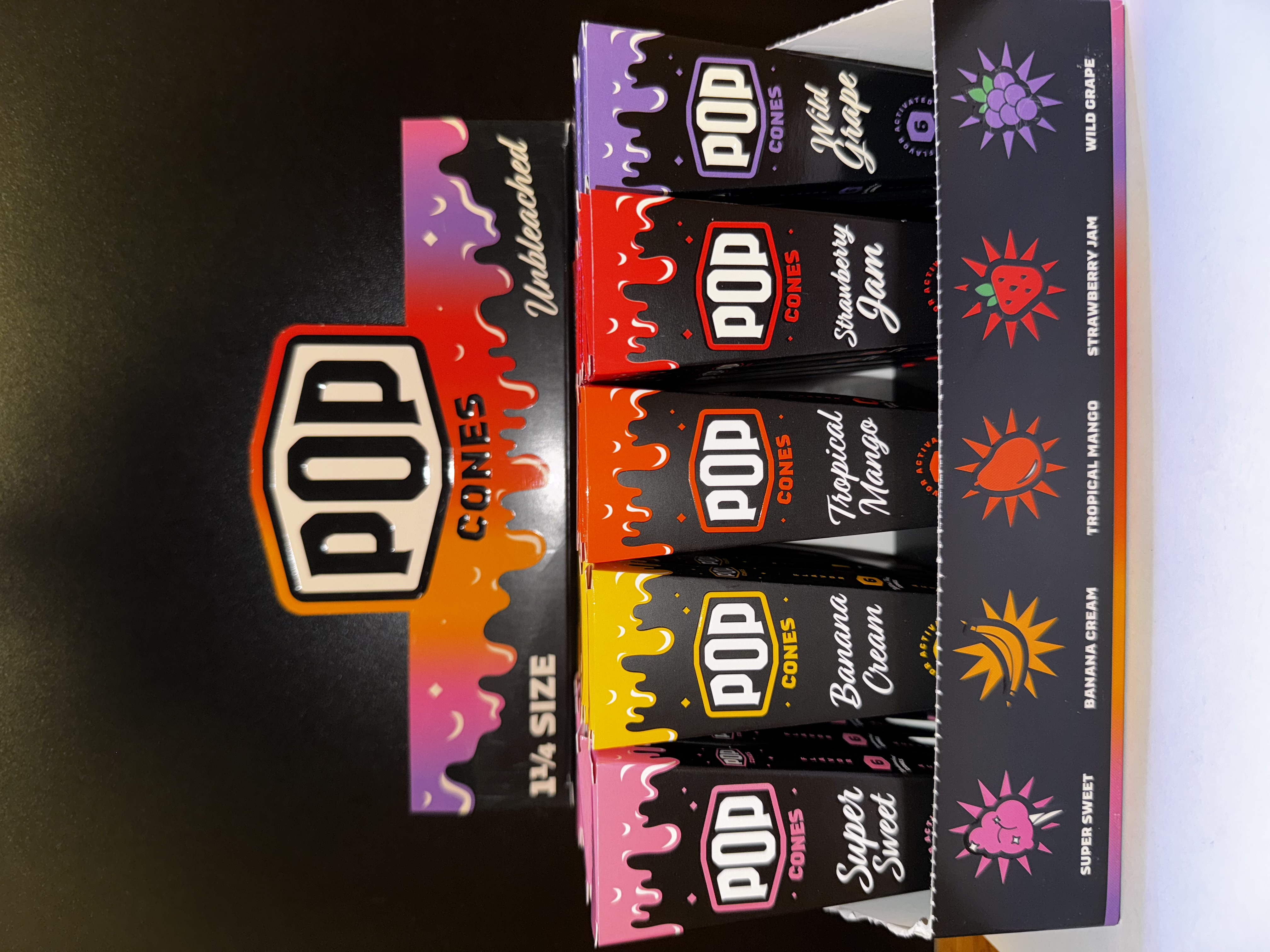 Photograph of product: Pop Cones - UNBLEACHED 1 1/4 Pre-Rolled Cones - Variaty Pack - Paraphernalia