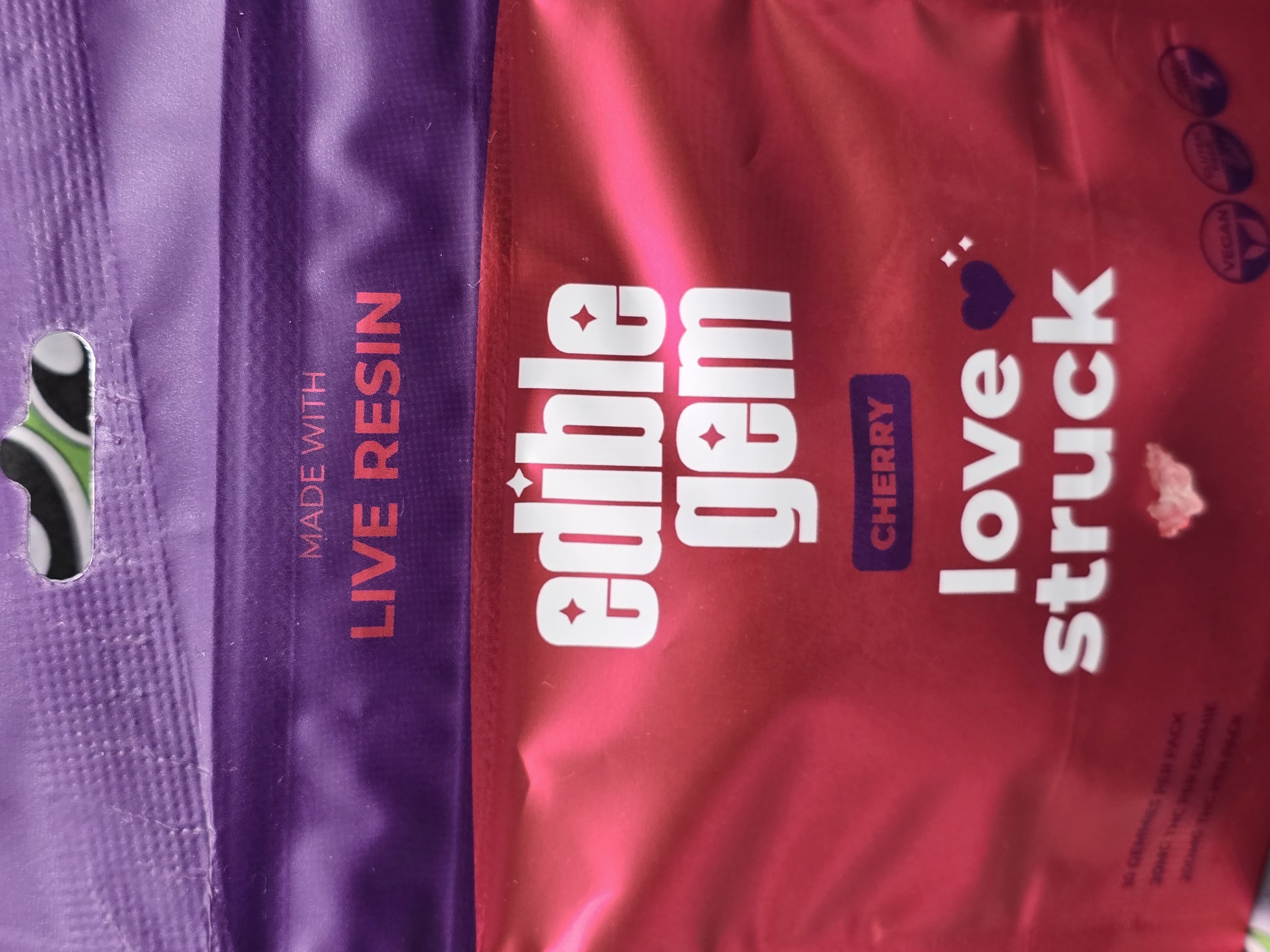 Photograph of product: Edible Gem | Cherry | 200mg Edible