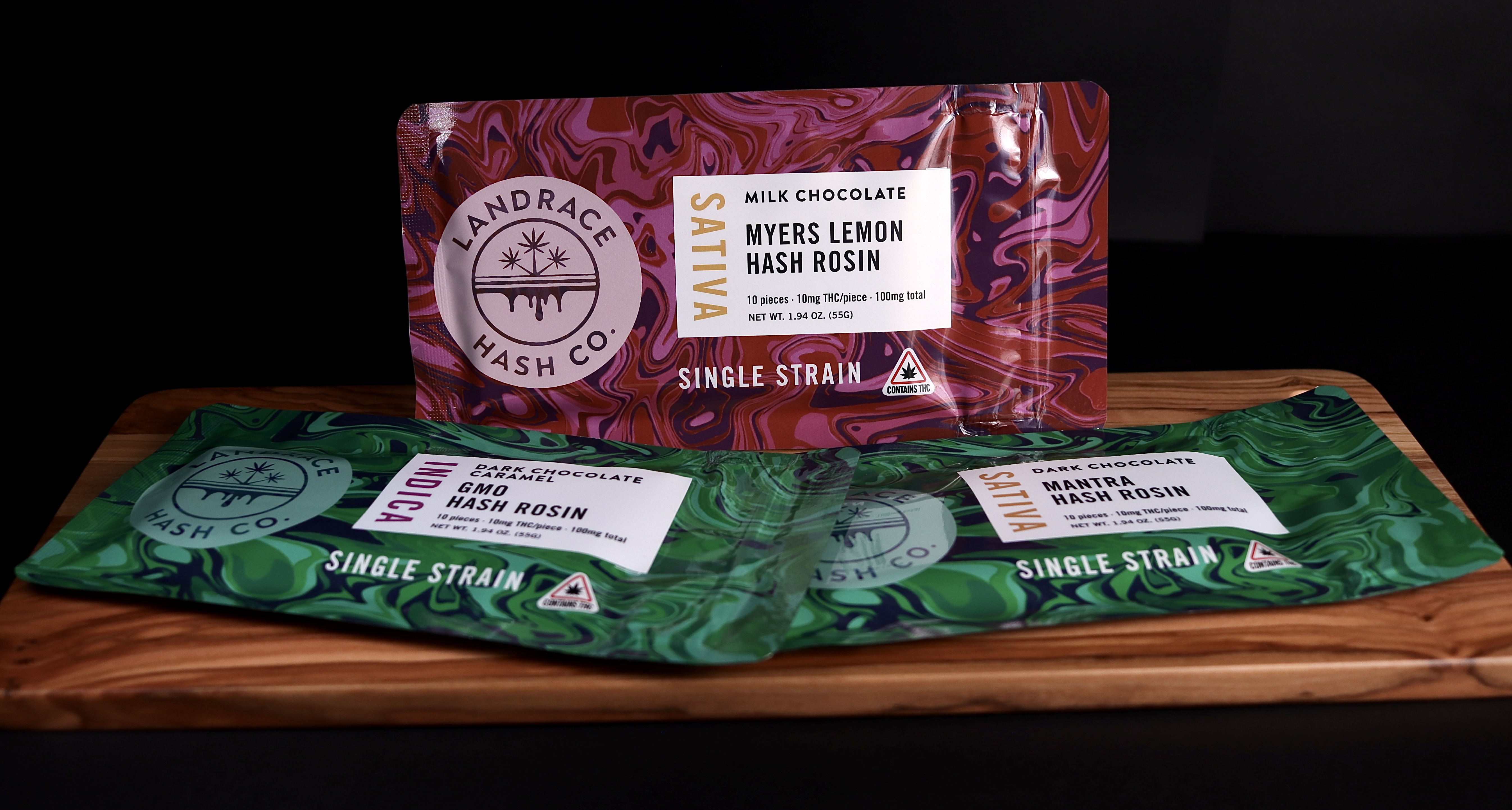 Photograph of product: Landrace au chocolat Co. - 100mg Live Chocolate Bar - Dark Chocolate Sea Salt Wedding Pie LHR